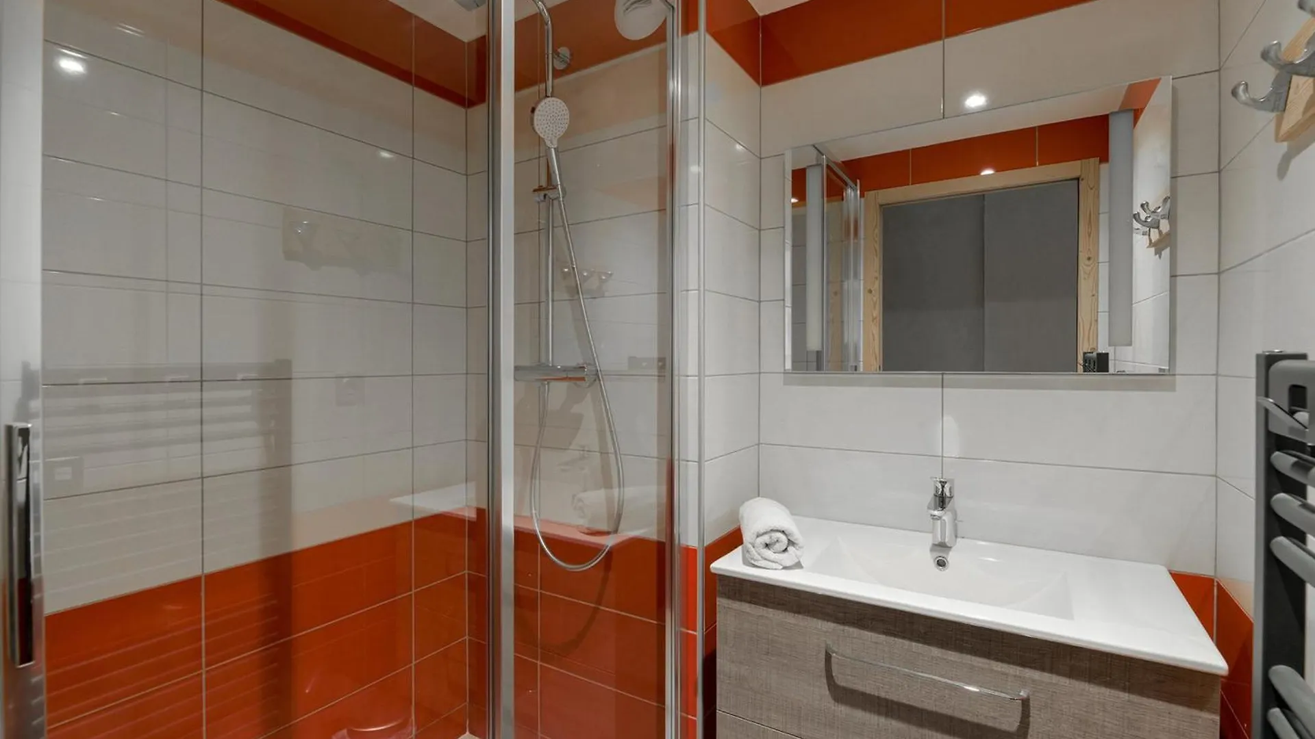Appartement Renove 2 Pieces, Balcon, Proche Pistes Et Commerces, Sauna Et Fitness, Animaux Bienvenus - Fr-1-181-1931 La Plagne-Tarentaise